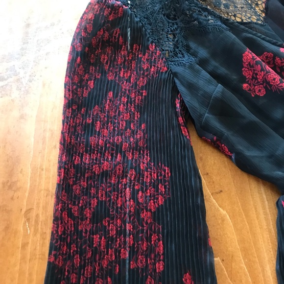 Guess Maxi Dress - Picture 10 of 11